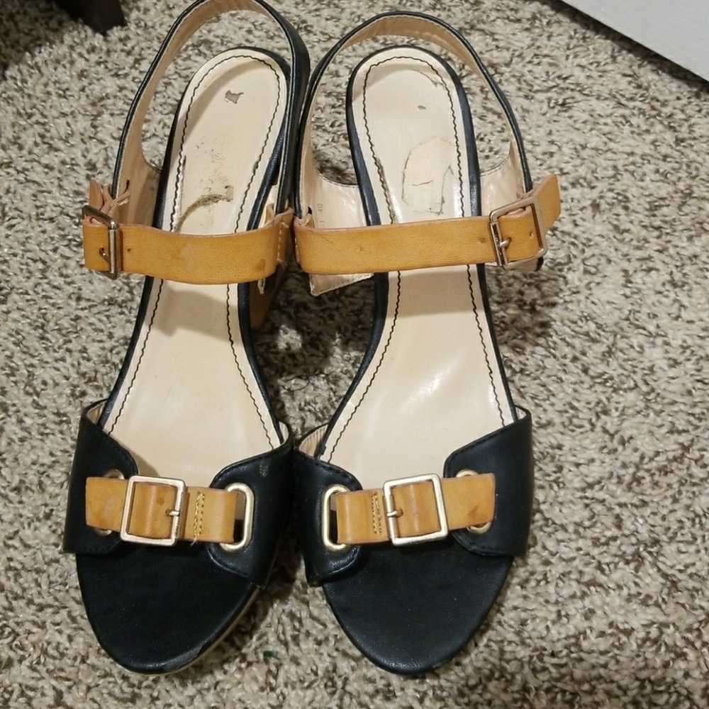 Wedge heels